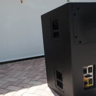 EAW KF650e 3 Way Full Range Professional Speakers Package ( 6 Cabinets ) image 5
