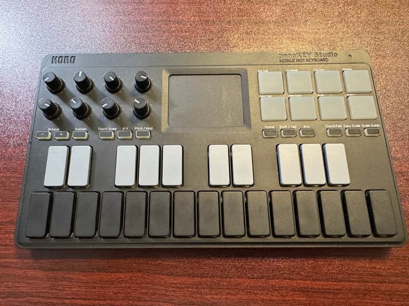 Korg nanoKEY Studio Mobile MIDI Controller Keyboard 2016 - Present - Black image 1