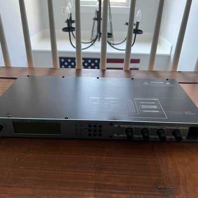 Yamaha FS1R FM Tone Generator 1998 - Silver