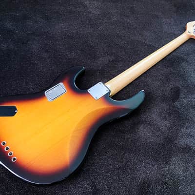 ESP Amaze-ALR 3-Tone Sunburst Jazz Bass - Sado Custom Shop - EXCELLENT condition + ESP gig bag image 12