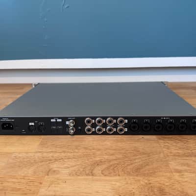 Universal Audio Volt 876 USB-C Audio Interface 2025 - Present - Gray image 2