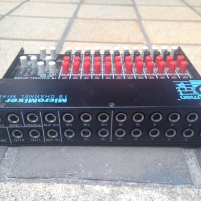 MIDIMan MicroMixer 18 18-channel mixer (12 channel + 3 stereo pairs) ultra compact low profile mixer image 3