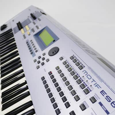 YAMAHA Motif ES 6 + Hardshell case image 7