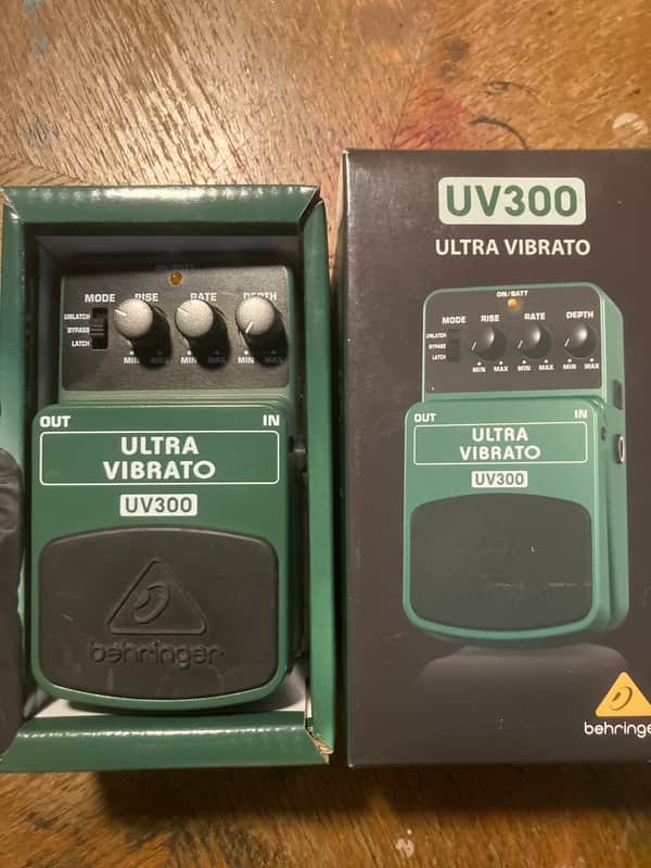 Behringer UV300 Ultra Vibrato Pedal 2010s - Standard image 1