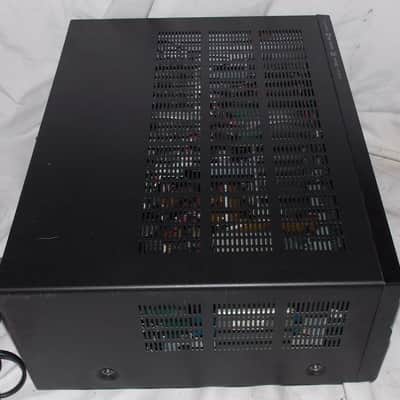 Yamaha RX-V681 receiver image 4