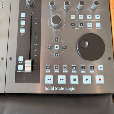 Solid State Logic SSL UF1 DAW Controller 2023 - Black image 3