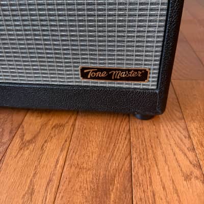 Fender Tone Master FR-12 Powered Speaker w/ Cover image 4