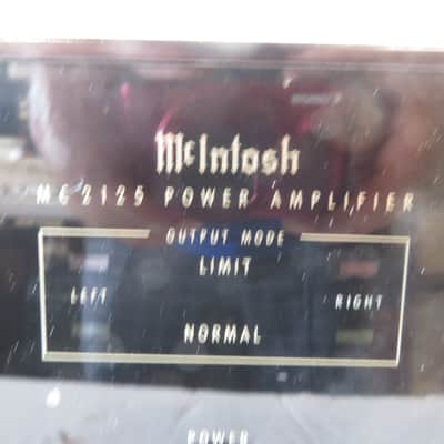 McIntosh MC2125 Power Amplifier early 1970's - Glass and black image 3