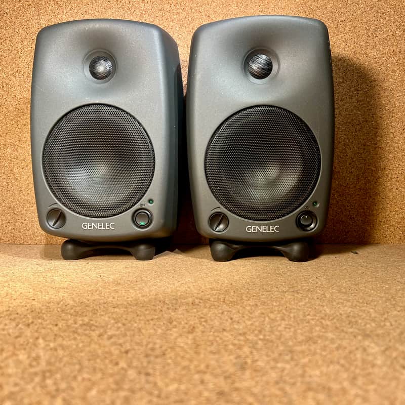 Genelec 8030A 5" Powered Nearfield Studio Monitor (Pair) 2005 - 2013 - Gray image 1