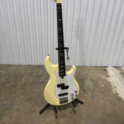 Yamaha BB3000A 1988 - Cream White