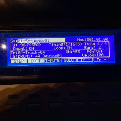 Akai MPC2000XL MIDI Production Center 2000 - 2005 - Grey image 8