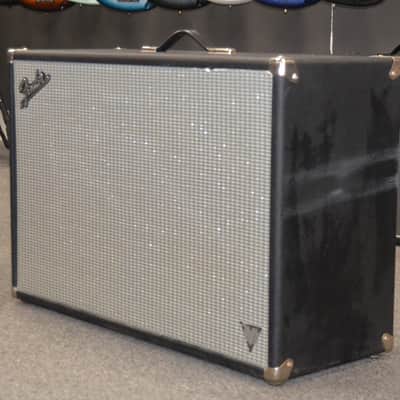 Fender VM212 Vintage Mod 2×12 Closed Back Guitar Cabinet – Used - Black Tolex image 3