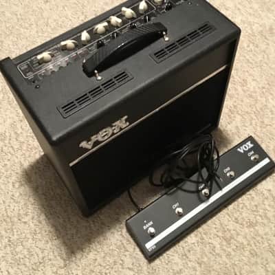 VOX VT 40 t and VST5 footswitch image 6