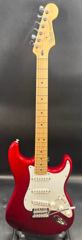 Fender Standard Stratocaster 2007 - Red