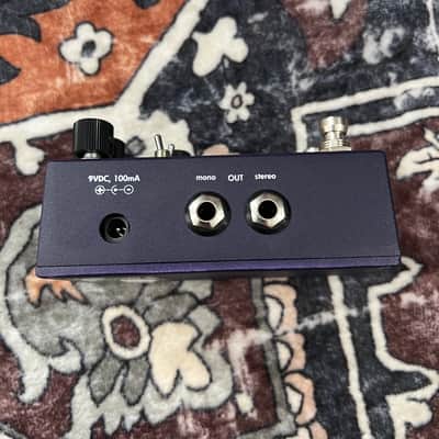 Walrus Audio Julianna Deluxe Chorus / Vibrato 2020 - Present - Blue image 4