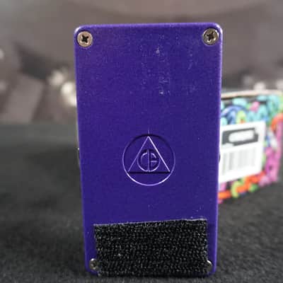 Catalinbread Carbide Fuzz Pedal – Purple Limited Finish w/ Box image 3