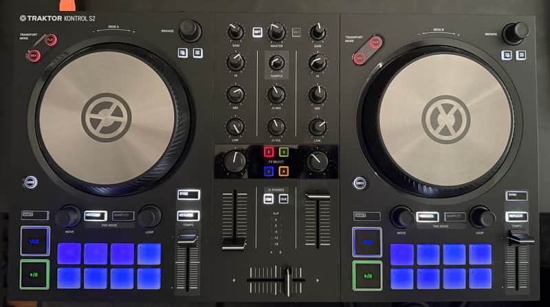 Native Instruments - Traktor Kontrol S2 MK3 image 1