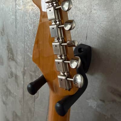 Fender Jazzmaster JM66B Crafted in Japan - Sunburst image 13