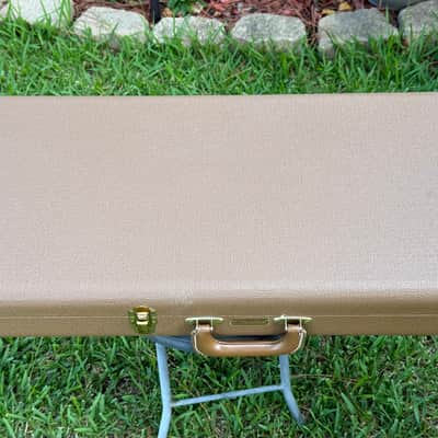 Fender G&G Strat/Tele case 2012 - Brown Tolex with gold plush interior image 5