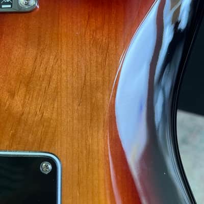 Fender Stratocaster 2022 - 3-Tone Sunburst image 11