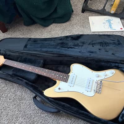 Suhr Classic JM Tremolo S90 - Gold image 5