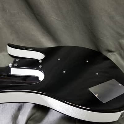 Danelectro Longhorn Bass Black image 6