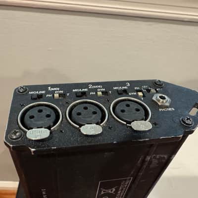 Sound Devices 302 - Black image 5