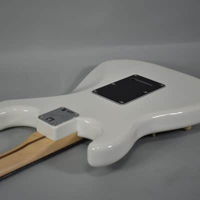 2022 Fender American Performer Stratocaster Arctic White Finish w/Bag image 10