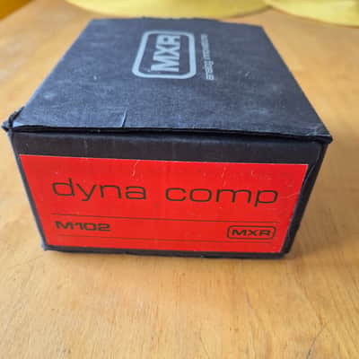 MXR M102 Dyna Comp 1995 - Present - Red image 6