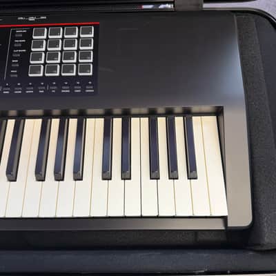 Roland FANTOM-08 Synthesizer Workstation 88 Key Keyboard with Gator Case - Pre Owned image 6