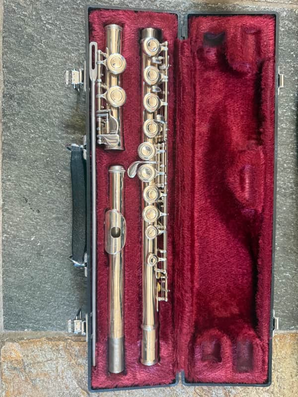 Yamaha YFL-225 Flute. Japan image 1