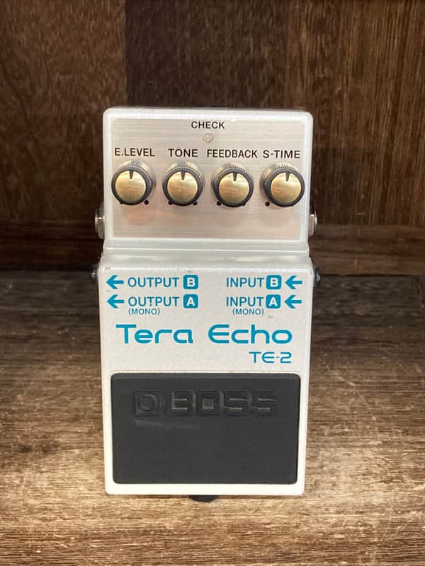 Boss TE-2 Tera Echo 2013 - Present - White image 1