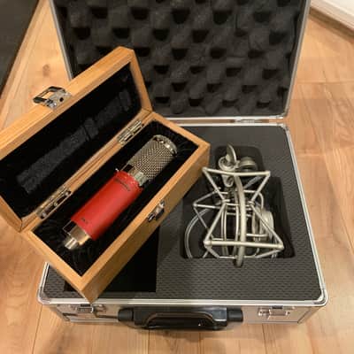 Avantone Pro CK-6 Large Diaphragm Cardioid Condenser Microphone 2011 - Present - Red image 1