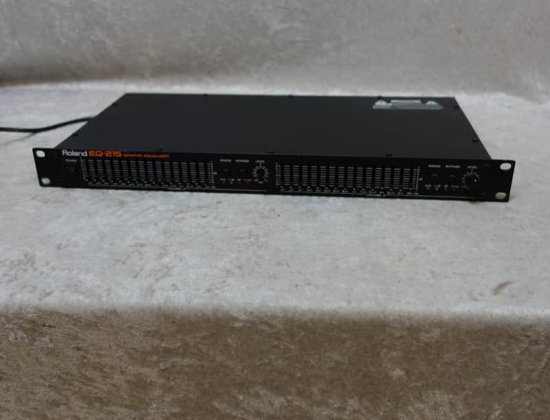 Roland E-215 GRAPHIC EQUALIZER イコライザー Roland E-215 GRAPHIC EQUALIZER イコライザー - メルカリ