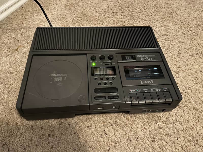 Eiki 8080 Bild 1