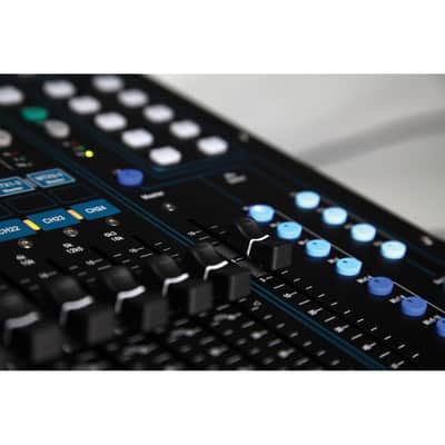 Allen & Heath Digital Mixer - Chrome image 10
