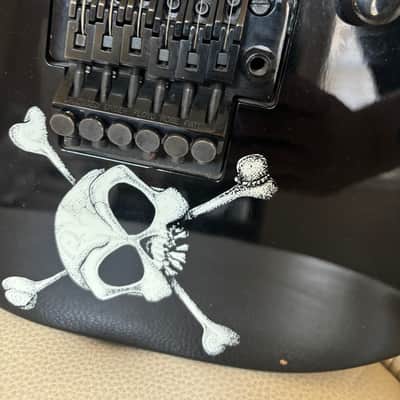 Squier Showmaster HH Skull & Crossbones 2003 - 2004 - Black Metallic / Skull & Crossbones image 3