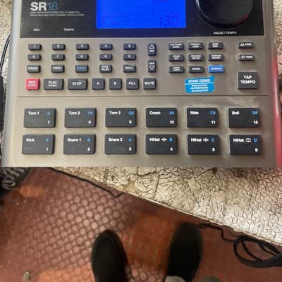 Alesis SR18 high definition drum machine image 4