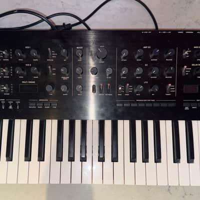 Korg Prologue 8 Polyphonic 49-Key 8-Voice Analog Synthesizer 2018 - Present - Black/Wood image 1