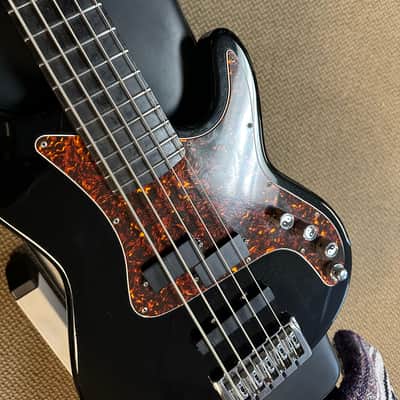 Carvin PB-5 5 String Bass 2015s Black Sparkle image 4