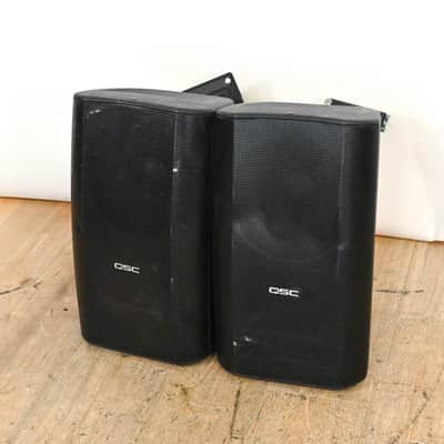QSC AD-S82 8" Two-Way Surface Mount Loudspeaker (PAIR) CG01MBJ image 1