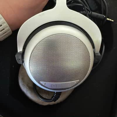 Beyerdynamic DT-880 Pro Studio Headphones 2010s - Black/Silver image 2