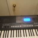 Yamaha PSR-E453 61-Key Portable Keyboard 2010s - Black