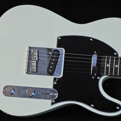 Oscar Schmidt OS-LT Electric Guitar Ivory Finish Professionally Set Up! image 2