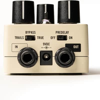 Universal Audio UAFX Evermore Studio Reverb Pedal - Bundle with Instrument Cable and 2 Patch Cables image 3