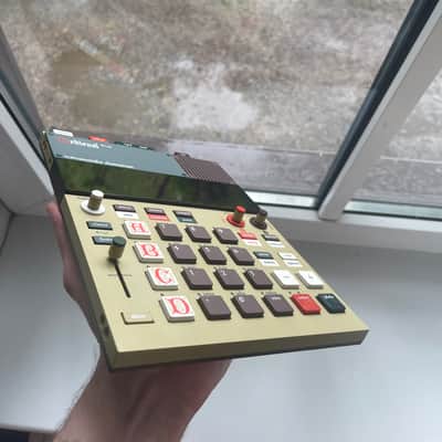 Teenage Engineering EP-1320 Medieval Sampler Composer 2024 - Present - Gold image 2