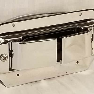 Rickenbacker Horseshoe Bass Pickup Bridge, 00070 Chrome image 3
