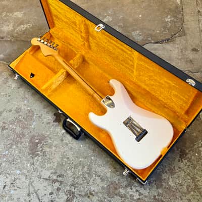 Fender Stratocaster ST-72 JV SQUIER 1983 scalloped Olympic white original vintage MIJ Japan image 9