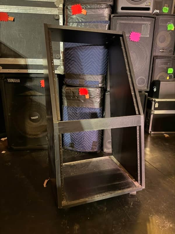 Vintage Middle Atlantic / Raxxess 12U Studio Rack Cabinet - Slanted Desktop/Floor Enclosure - Good Condition image 1