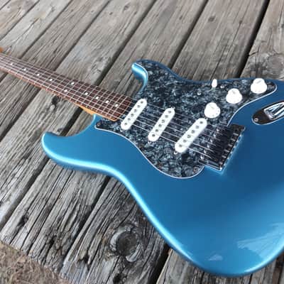 Fender Stratocaster MIM 2009 - Lake Placid Blue image 1